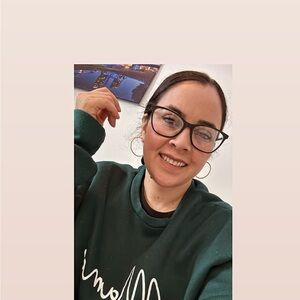 Meet your Posher, Yesi